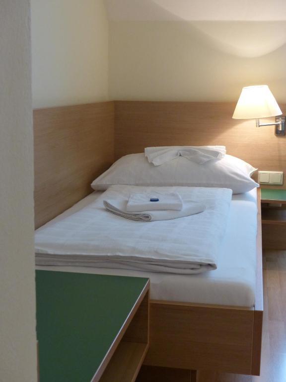 Hotel Vicedom Айзенштадт Номер фото